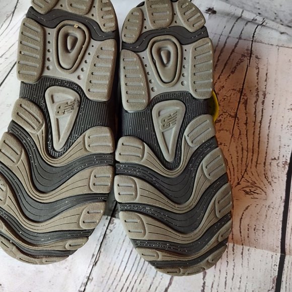 New Balance Kids Black/Lime Adirondack Water Shoe Sandal P1W - Picture 3 of 8